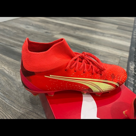 Puma Ultra pro fg/ag soccer cleats - Picture 2 of 5